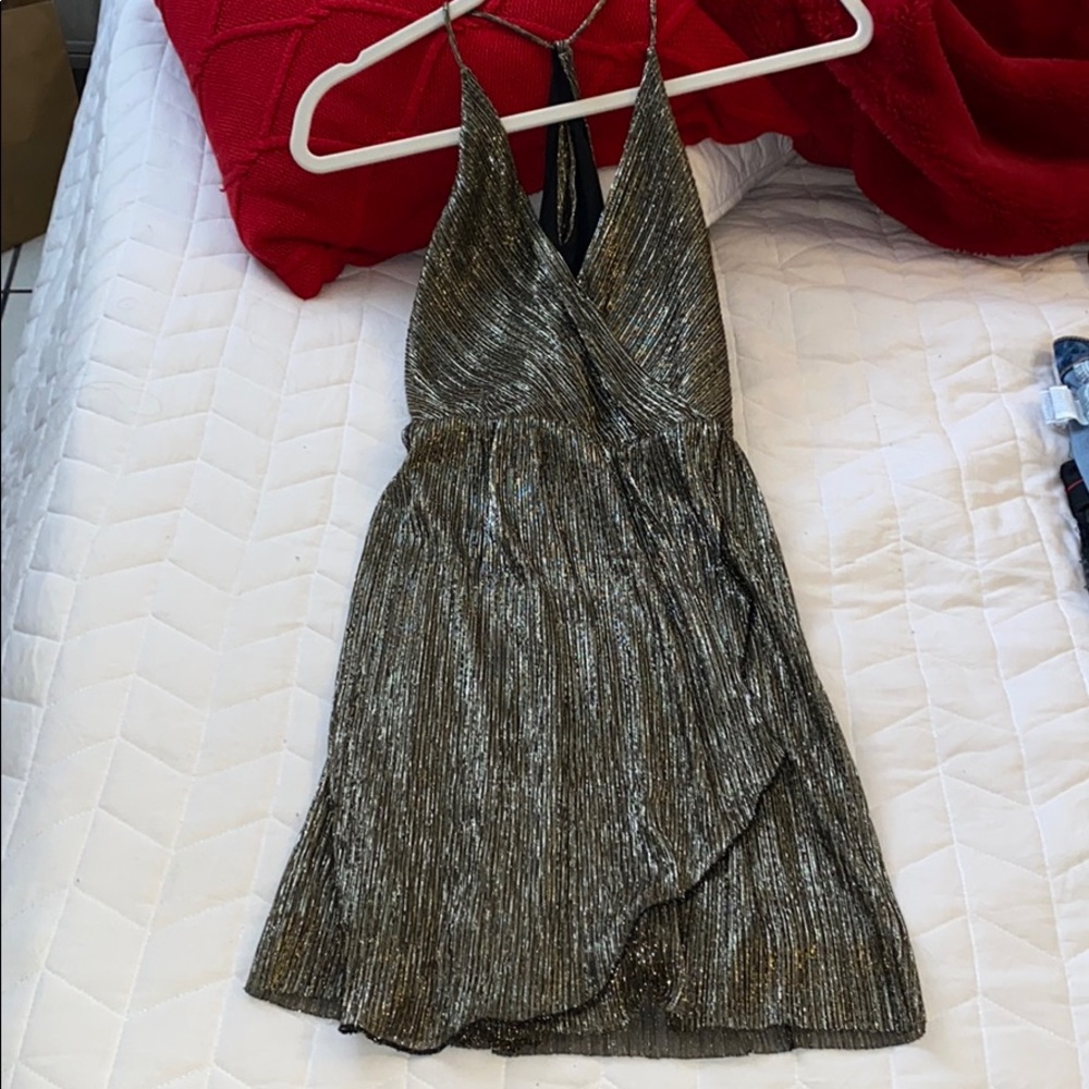 EXPRESS DRESS